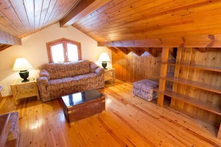Casa Amb Jardi Alp Διαμέρισμα Εξωτερικό φωτογραφία